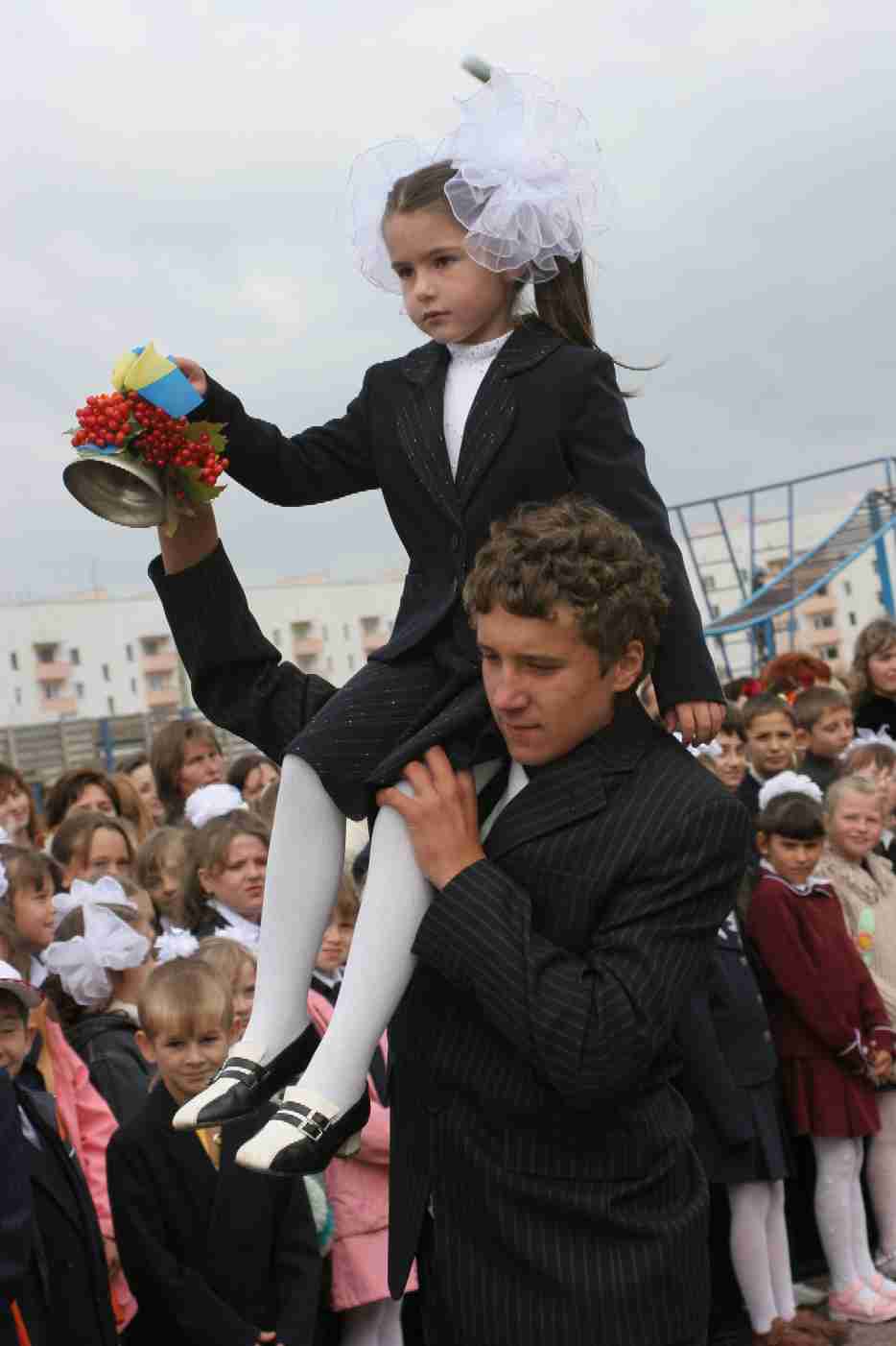 Збільшити тут
